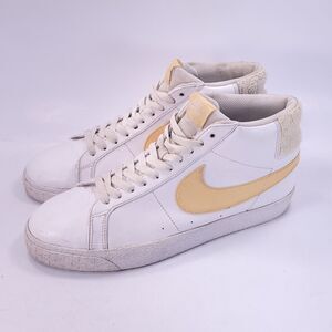 Nike SB Zoom Blazer Athletic Lace Up Shoe Mens Size 12 CJ6983-102 White